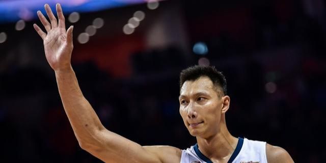 多名NBA高管：鹈鹕几乎不可能裁掉锡安据TA记者MikeVorkunov报道，由于锡安上赛季仅出战了29场比赛，他后三个赛季（2025-26、2026-27、2027-28）的合同将不再受保障。